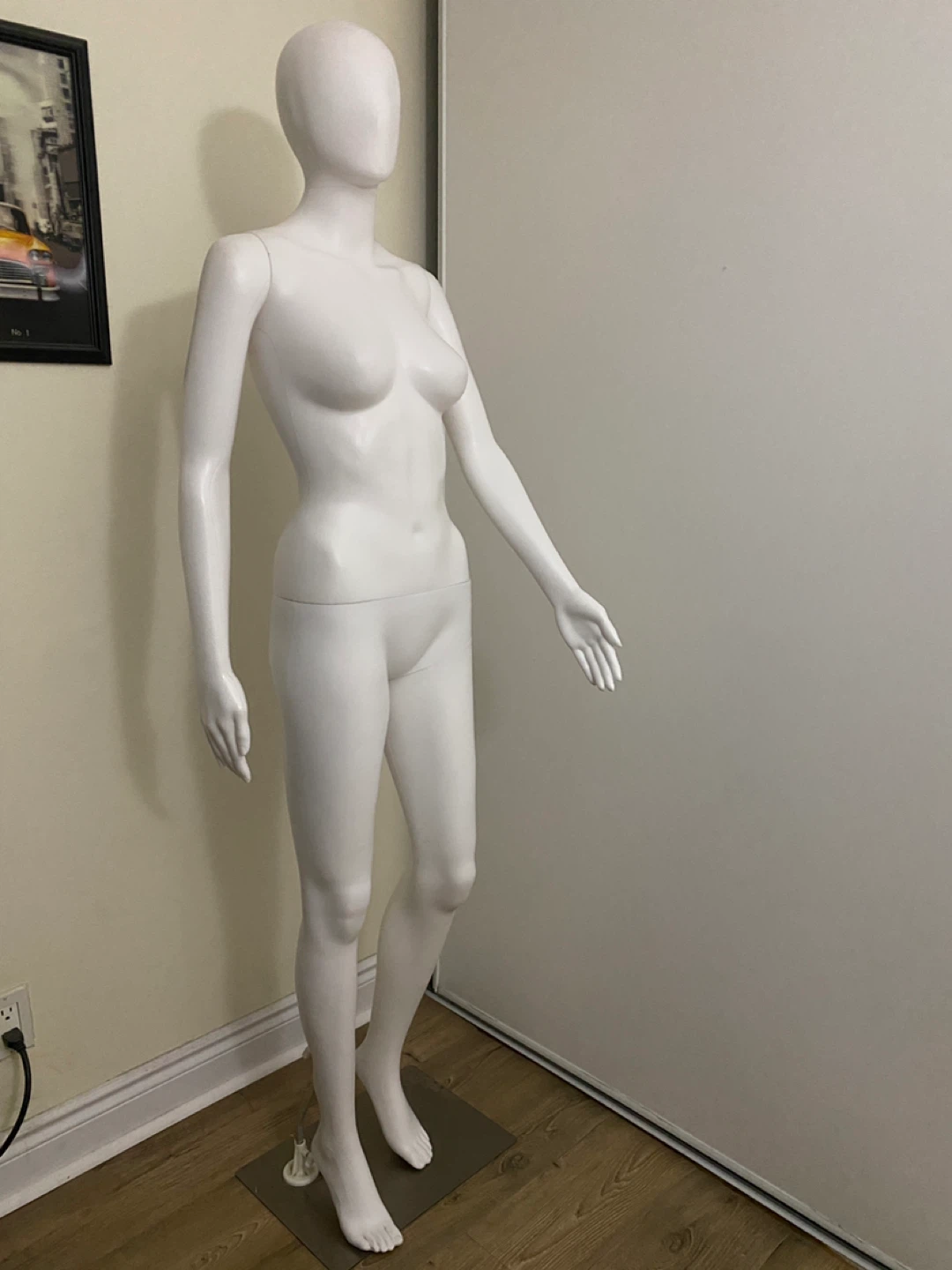 Mannequin (Full Body)