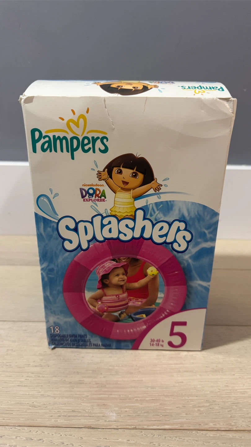 Pampers Splashers Dora Explorer Size 5 (30-40 lb)