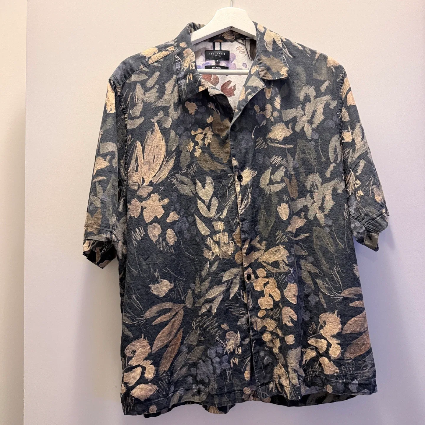 Ted Baker London Relaxed Fit Floral Shirt Size 5 thumbnail