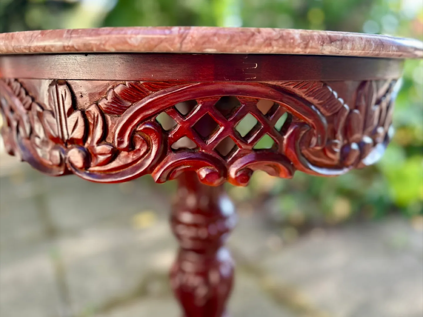 🧡Antique Style Accent Table with Marble Top image indicator(2)