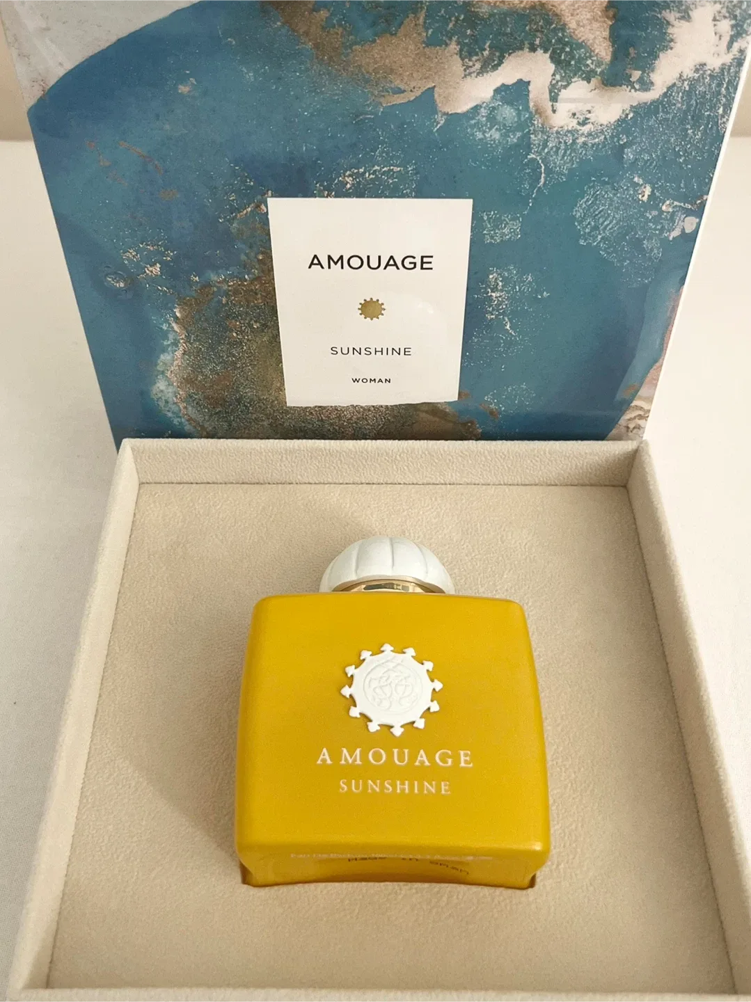 Amouage Sunshine Woman Perfume image indicator(2)