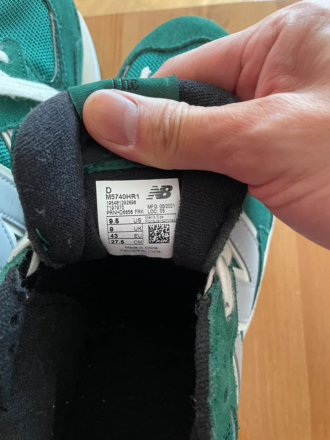 New Balance 57/40 Green Sneakers - Size 9.5 US image indicator(3)