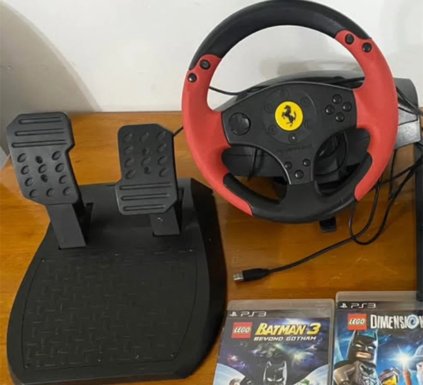 Ferrari Racing Wheel with Pedals thumbnail