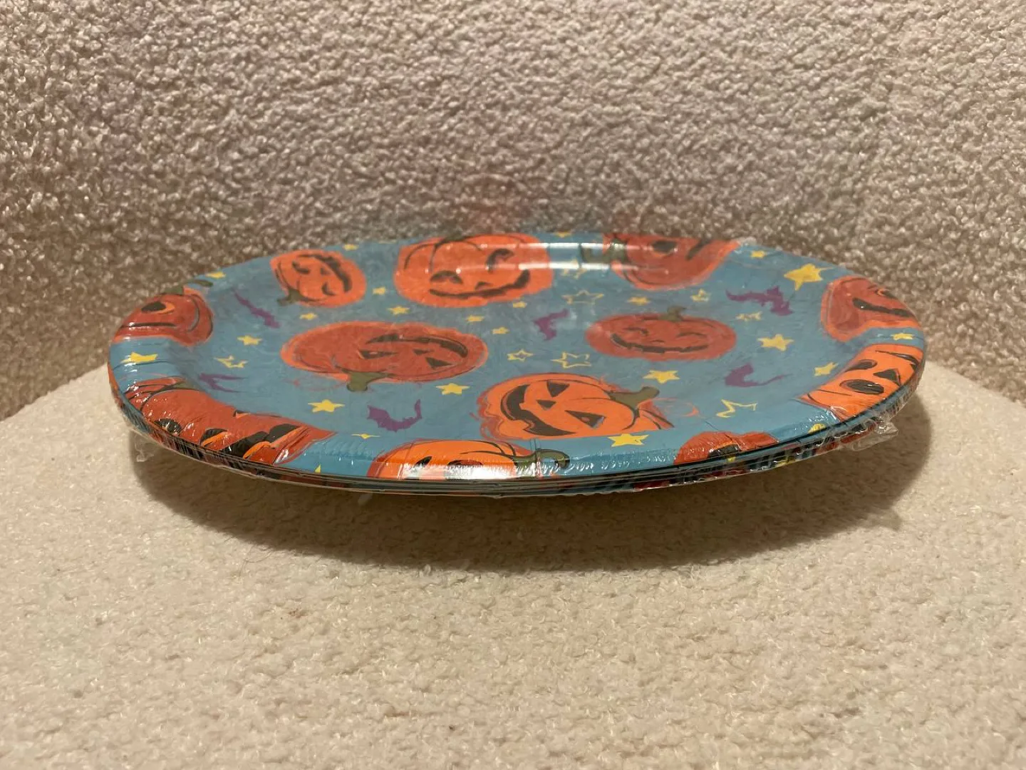 Halloween & Canada Day Paper Plates image indicator(4)