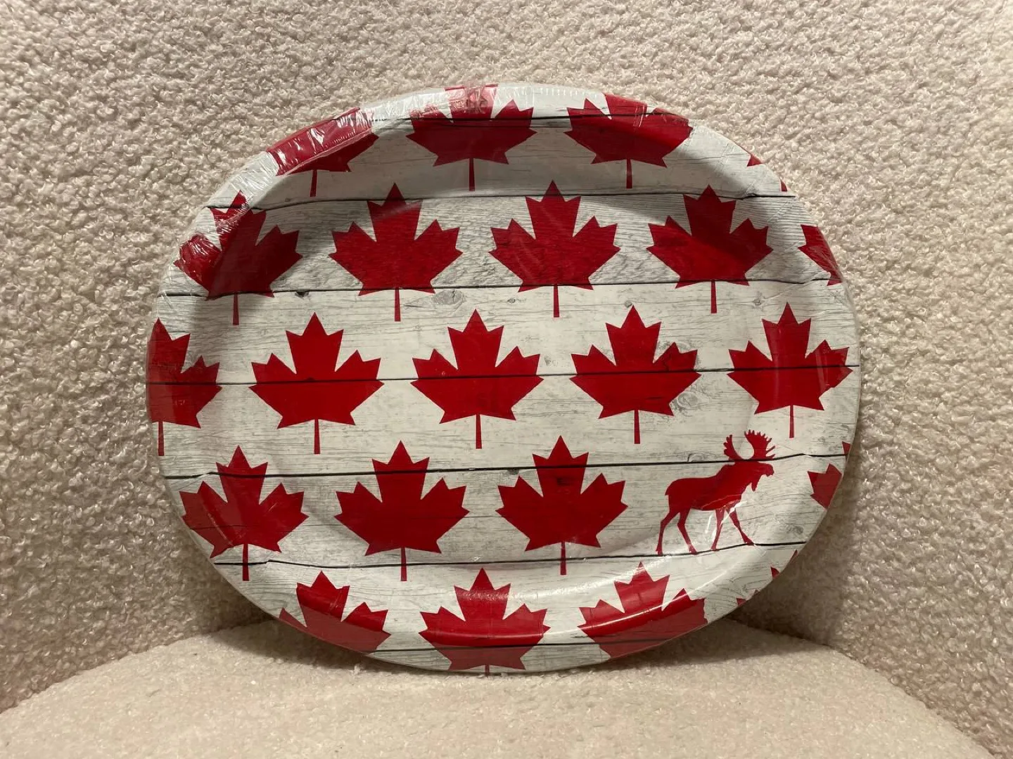 Halloween & Canada Day Paper Plates thumbnail