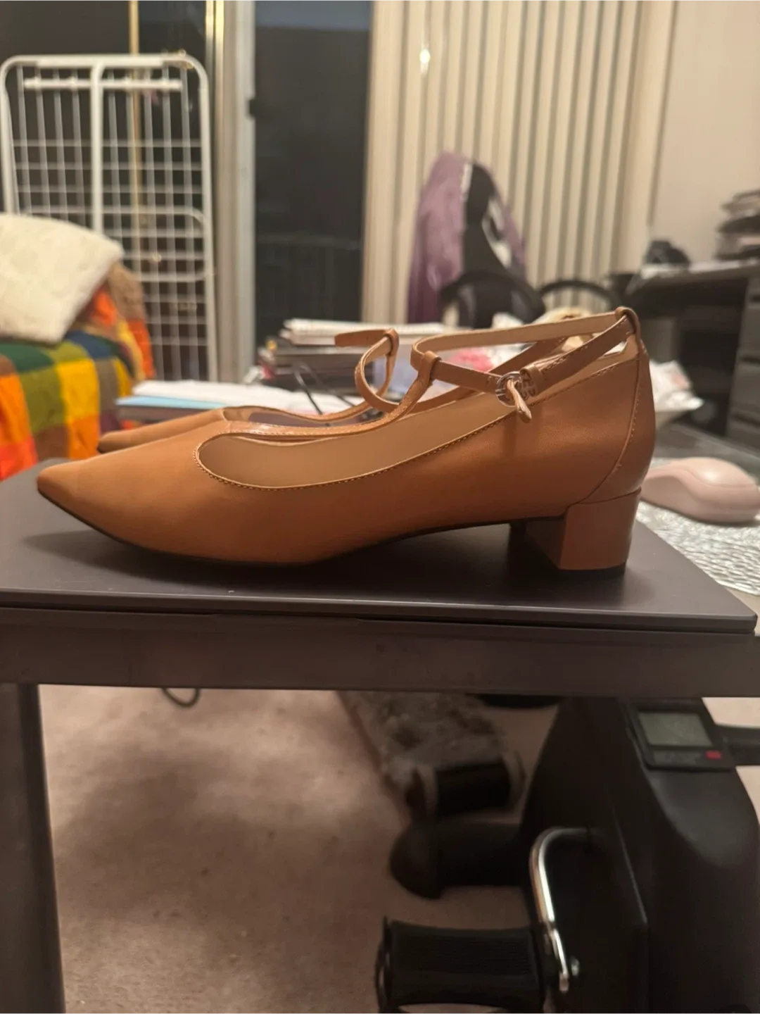 Nine West Light Brown Heels Size 7.5M image indicator(3)