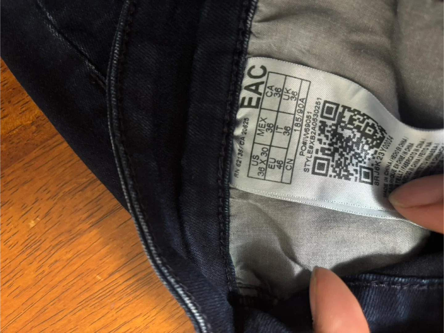 Guess Los Angeles Jeans Size 36x30 image indicator(3)