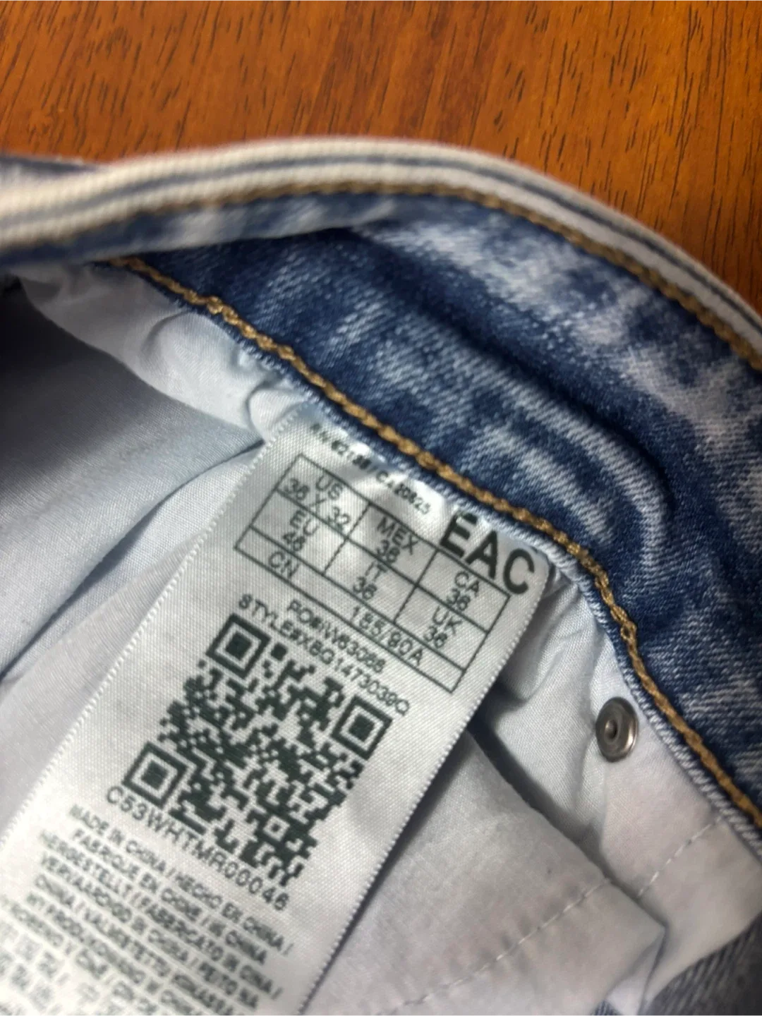 Guess Modern Skinny Avalon Fit Jeans - Size 38 image indicator(3)