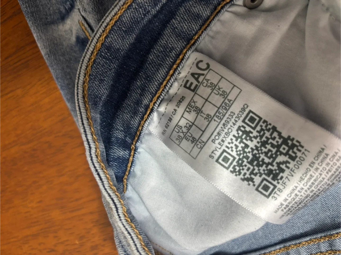 Guess Men's Jeans Size 38/32 image indicator(4)