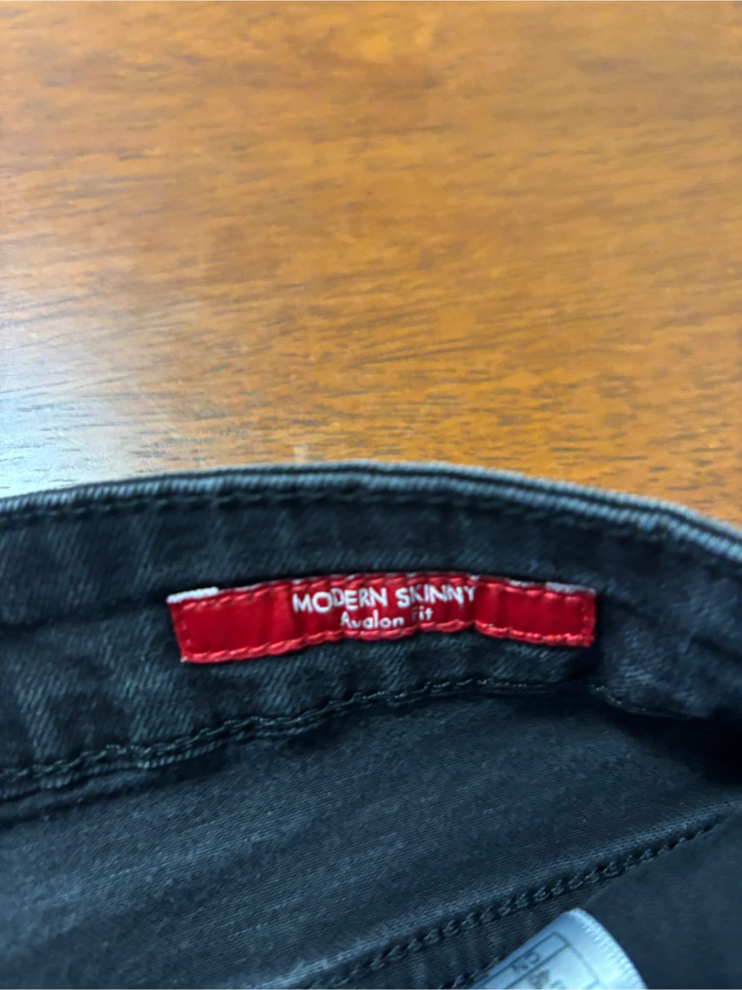 GUESS Avalon Modern Skinny Jeans, Size 36 - photo 3