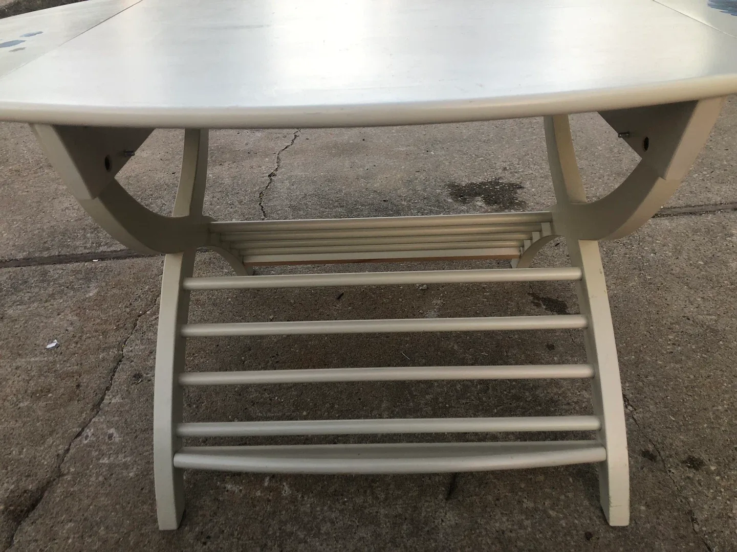 Oval Table image indicator(2)