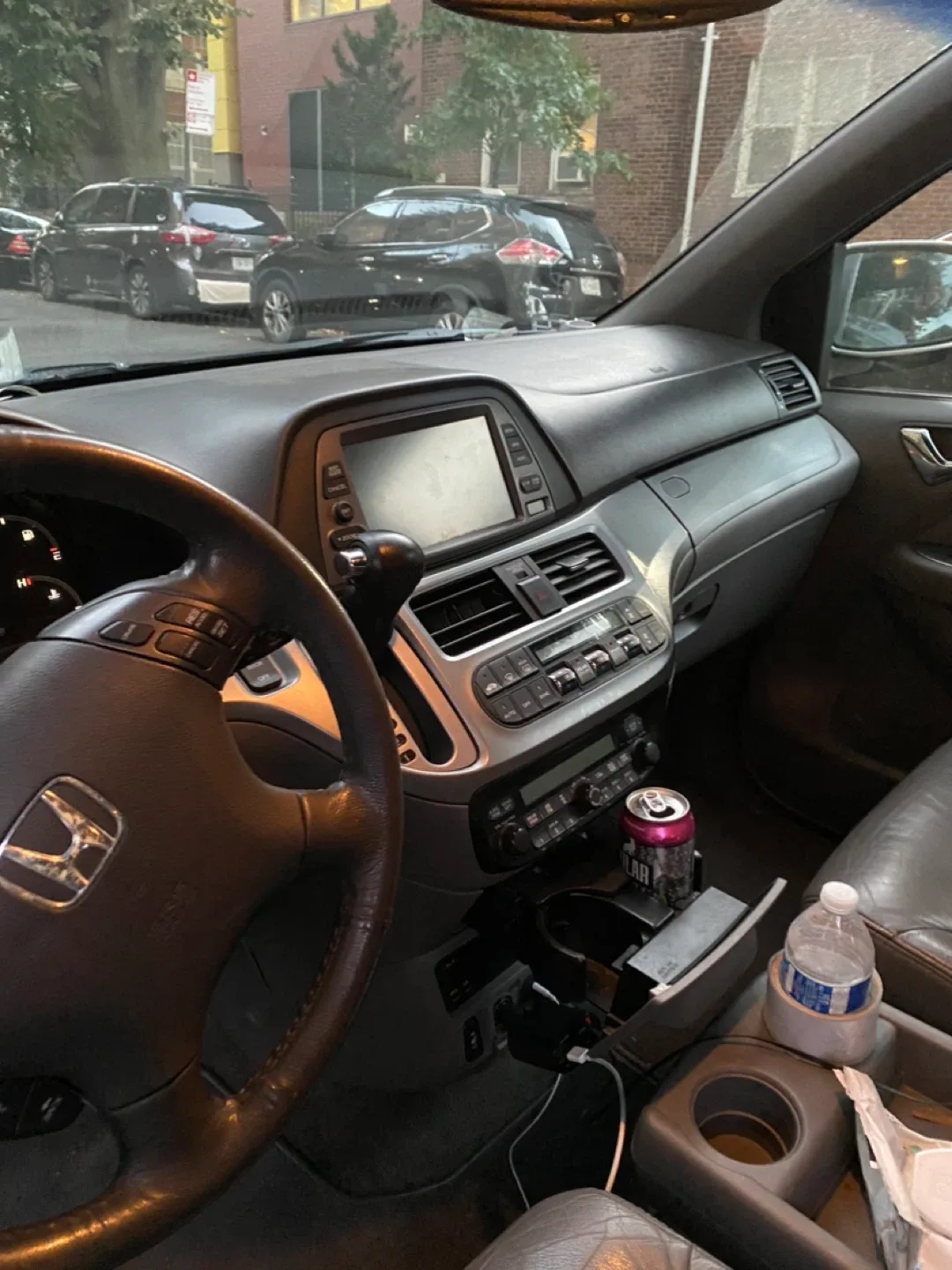 Honda Odyssey Minivan image indicator(2)