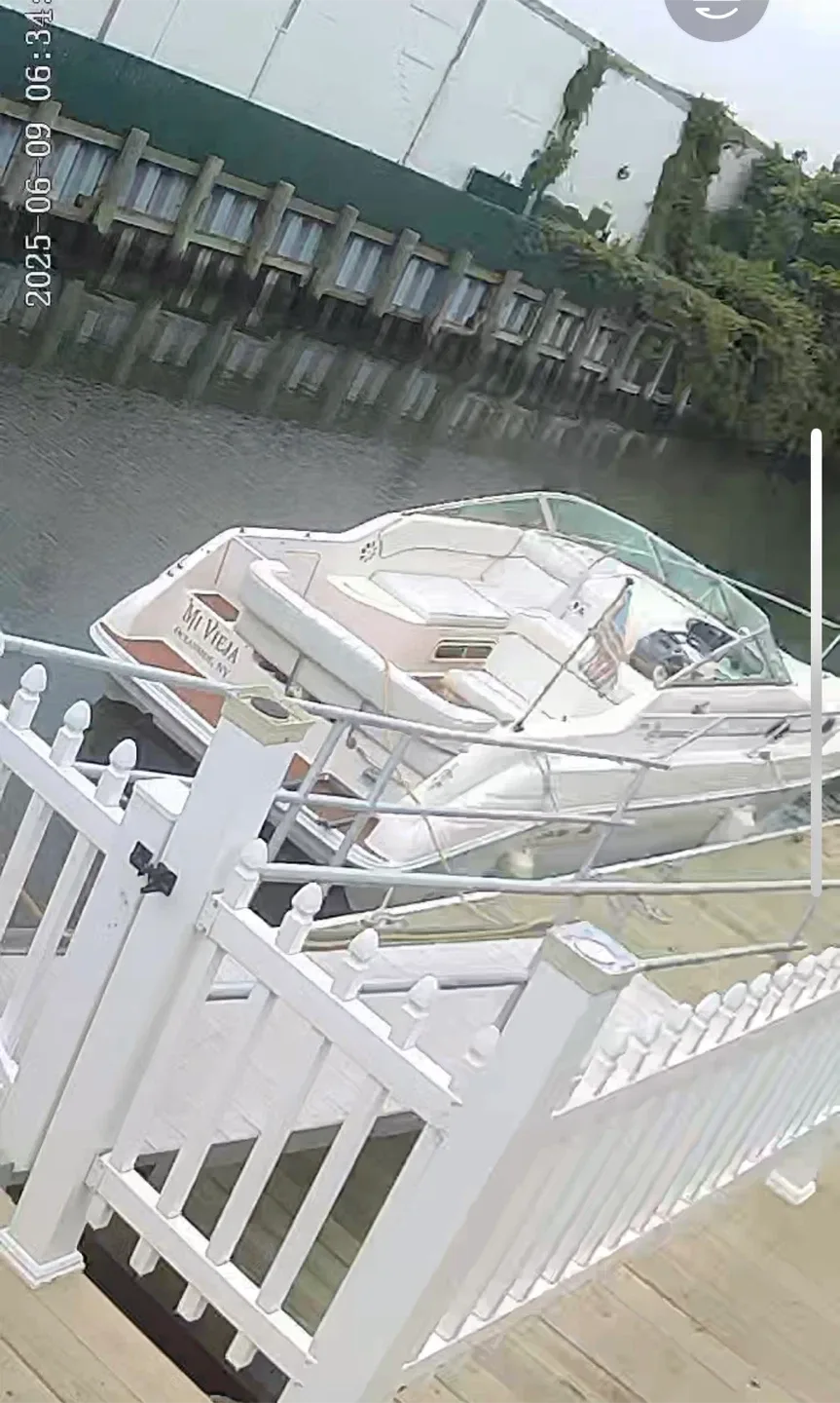 1997 Sea Ray Sundancer 250 Boat image indicator(4)