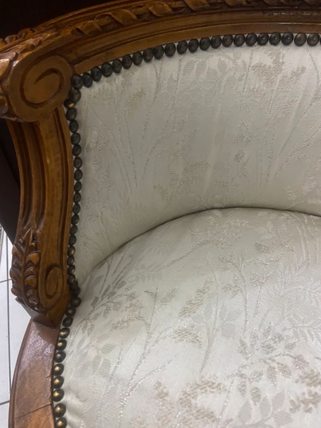 Vintage  Style Vanity Chair - Ornate Wood Frame image indicator(3)