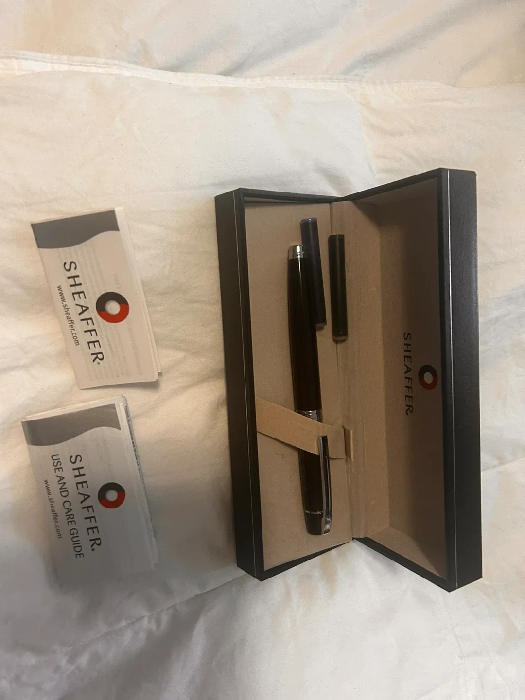 Sheaffer Fountain Pen with Box image indicator(9)