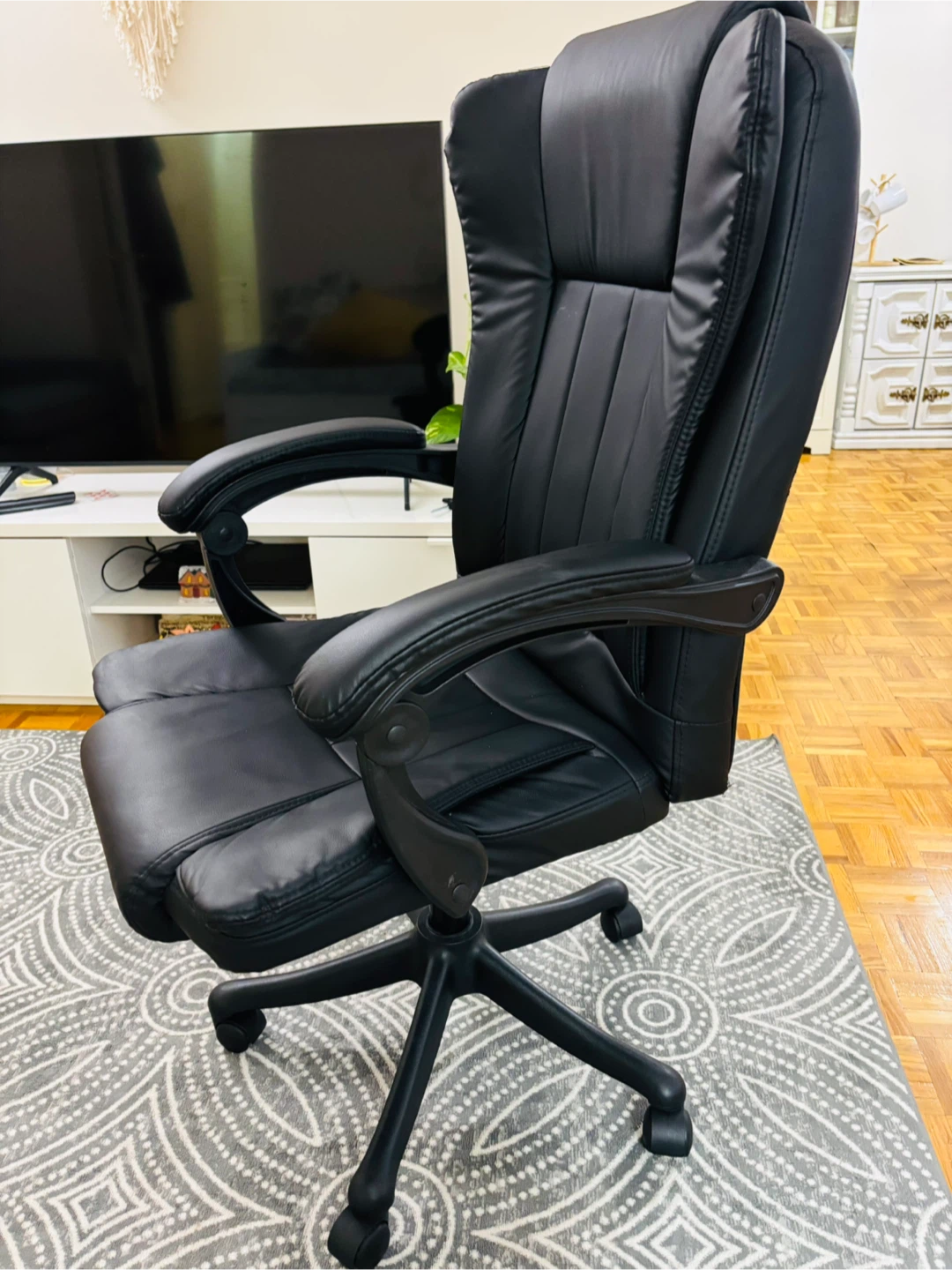 Black Leather Executive Office Chair - photo 5