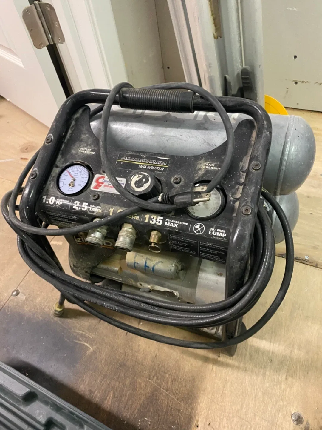 Ridgid Air Compressor - Tank Evolution thumbnail