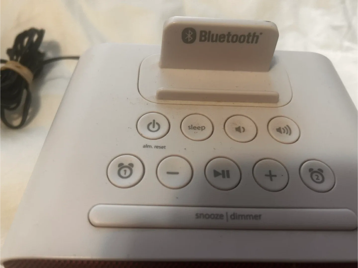 iHome Bluetooth Speaker Alarm Clock image indicator(3)