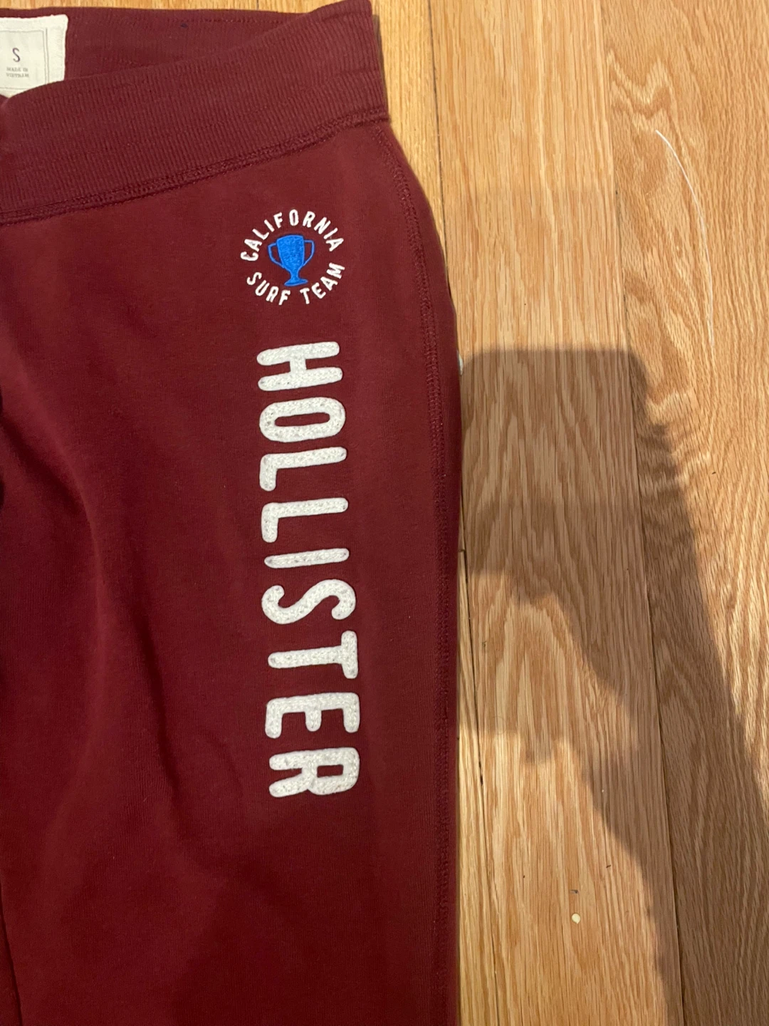 Vintage Hollister Burgundy Sweatpants - Size Small - photo 2
