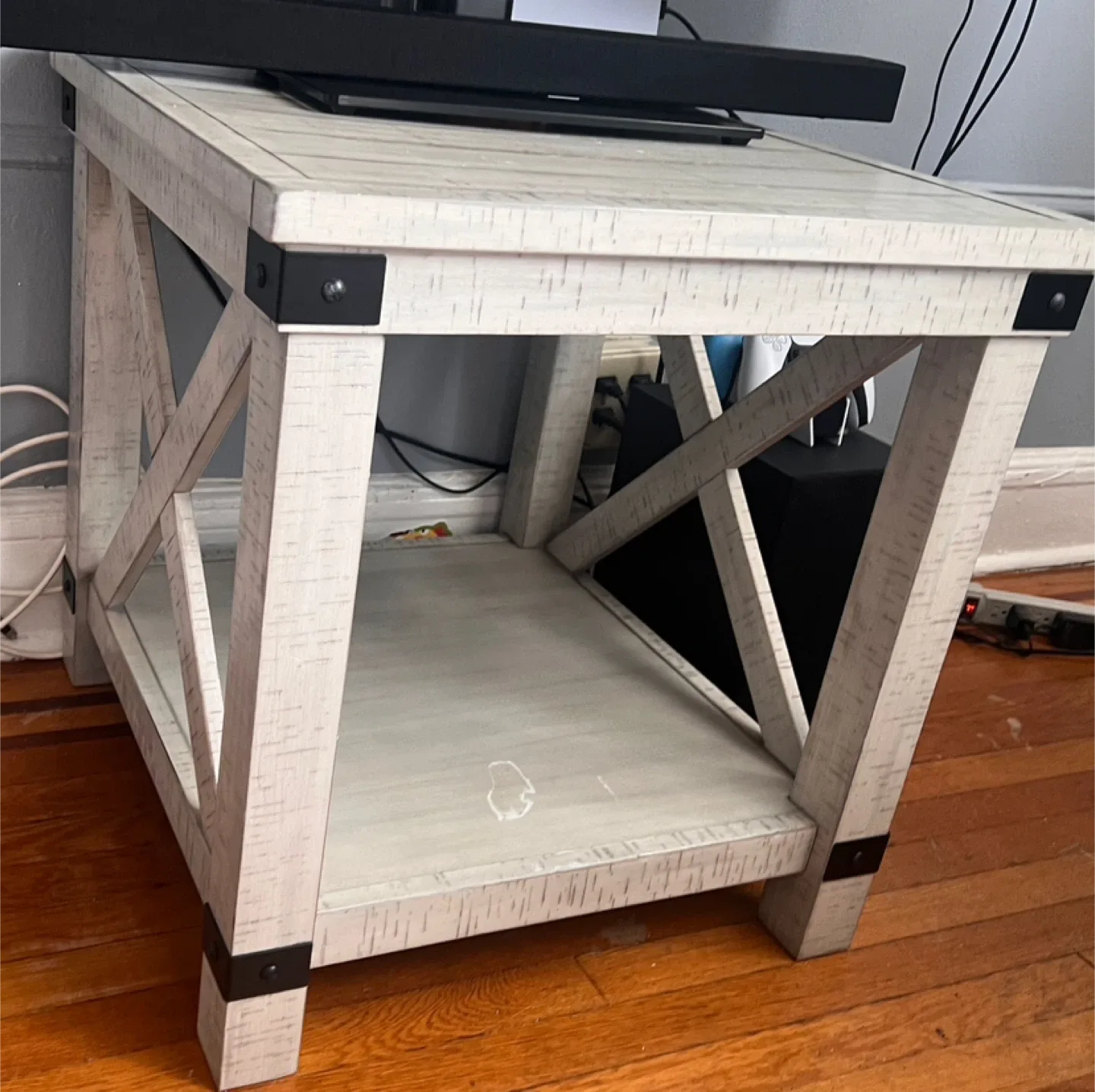 White Washed Wood End Table image indicator(2)