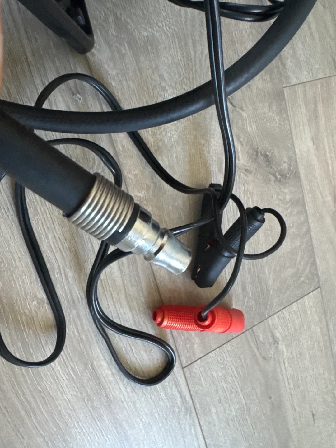 Smittybilt Air Compressor in Carry Bag image indicator(4)