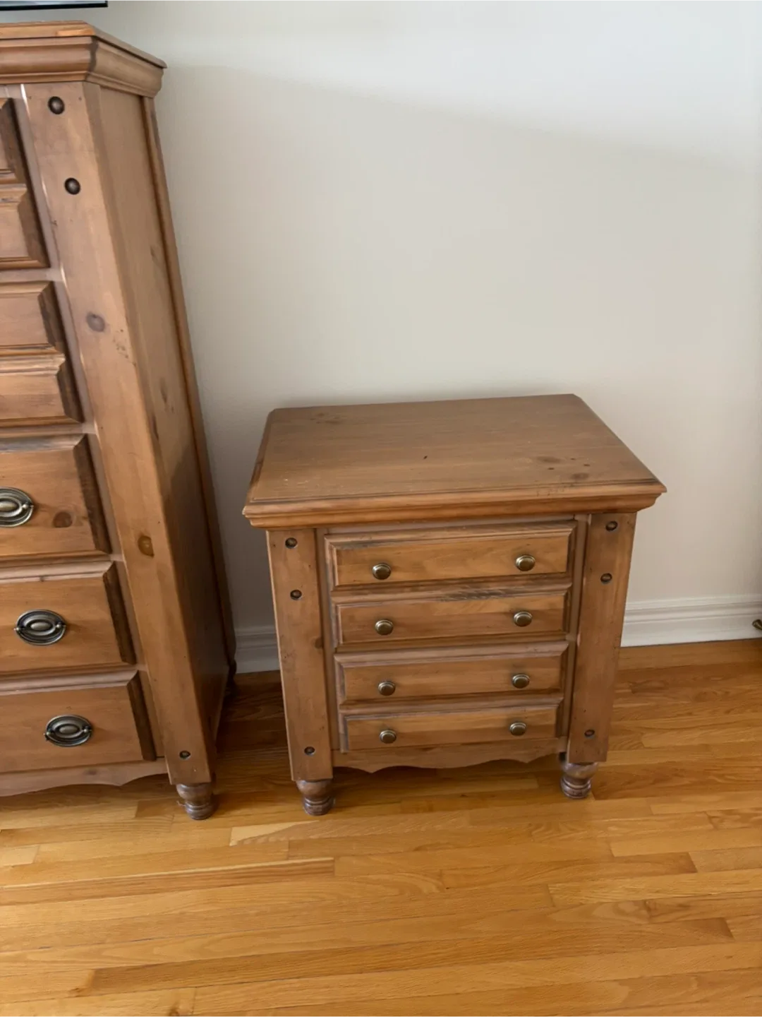 Wood Dresser & Nightstand Set image indicator(4)