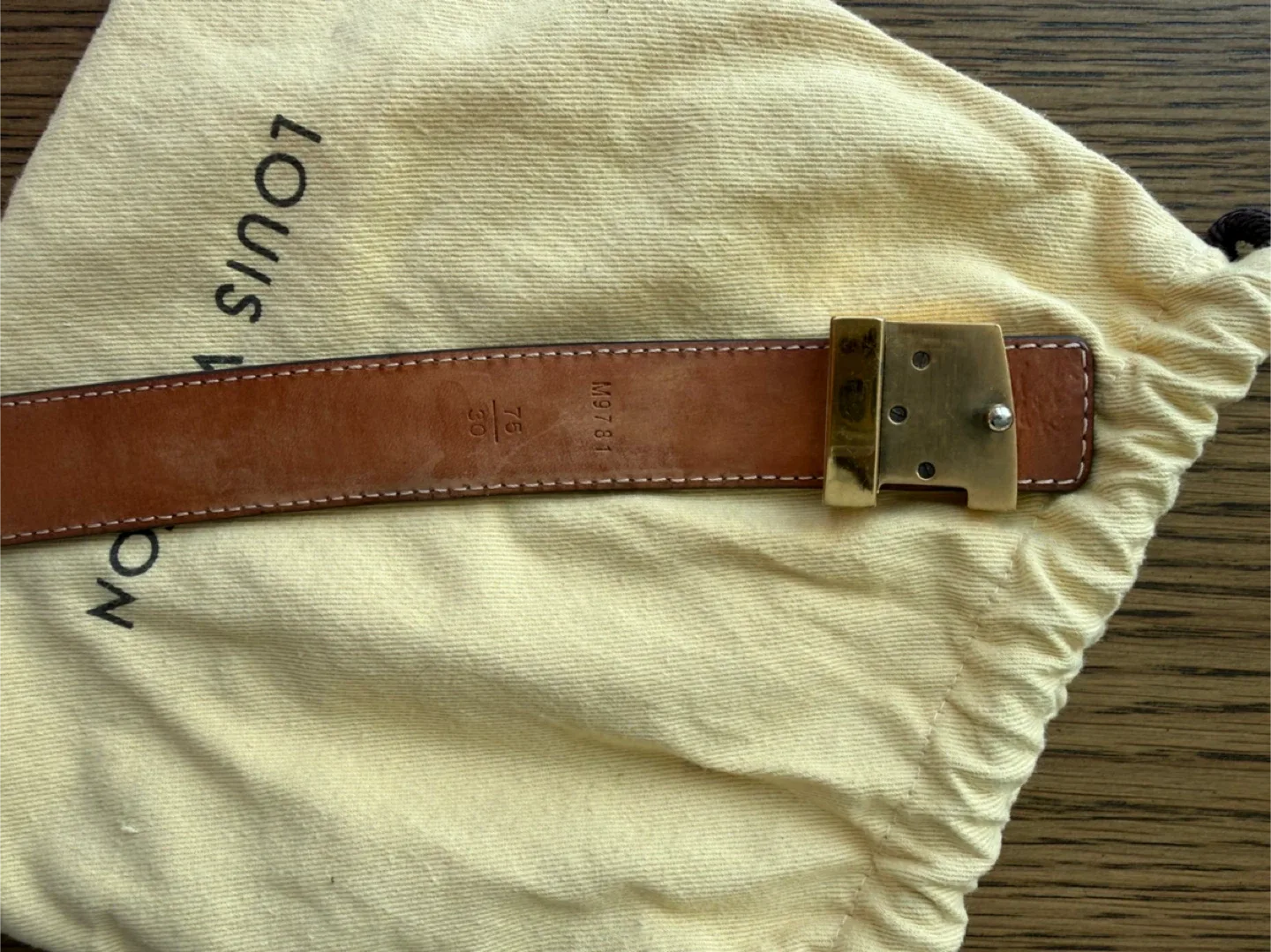 Louis Vuitton Brown Leather Belt Size 75/30 image indicator(3)