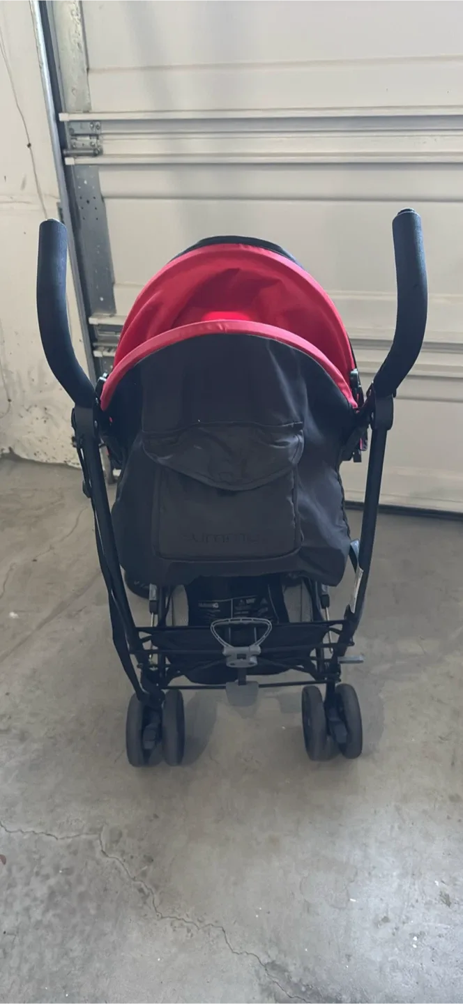 Summer Infant Black and Red Umbrella Stroller image indicator(3)