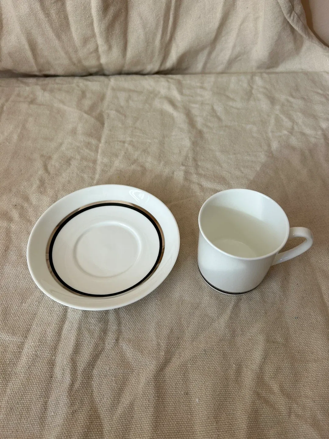 Set of 8 Wedgwood White Coffee Cups and Saucers image indicator(5)