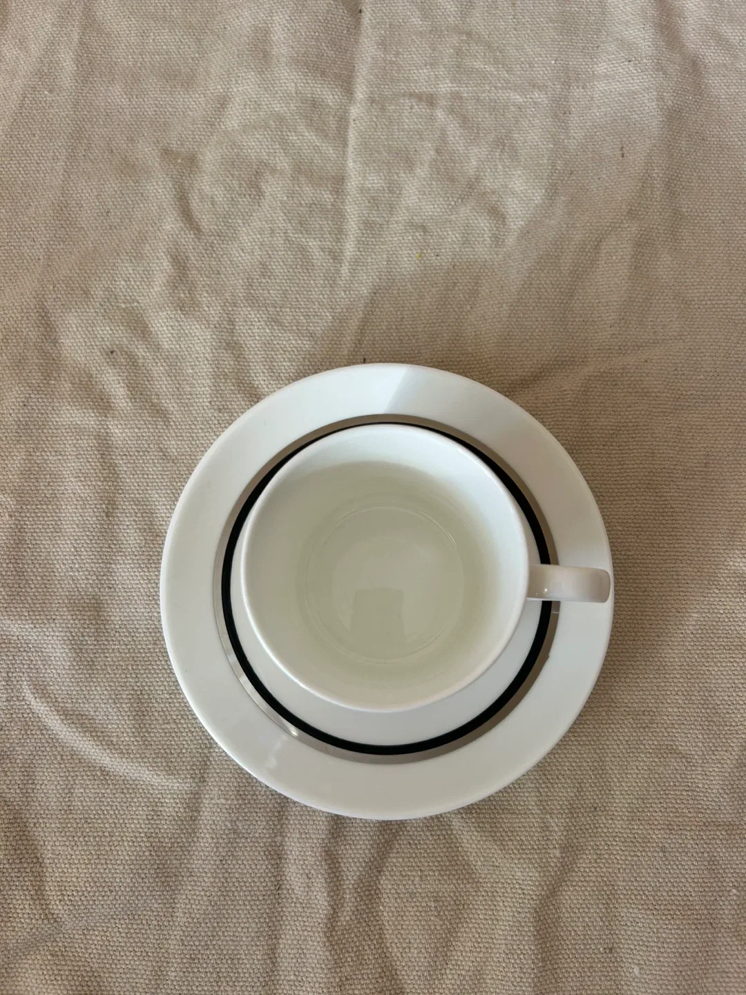 Set of 8 Wedgwood White Coffee Cups and Saucers image indicator(4)