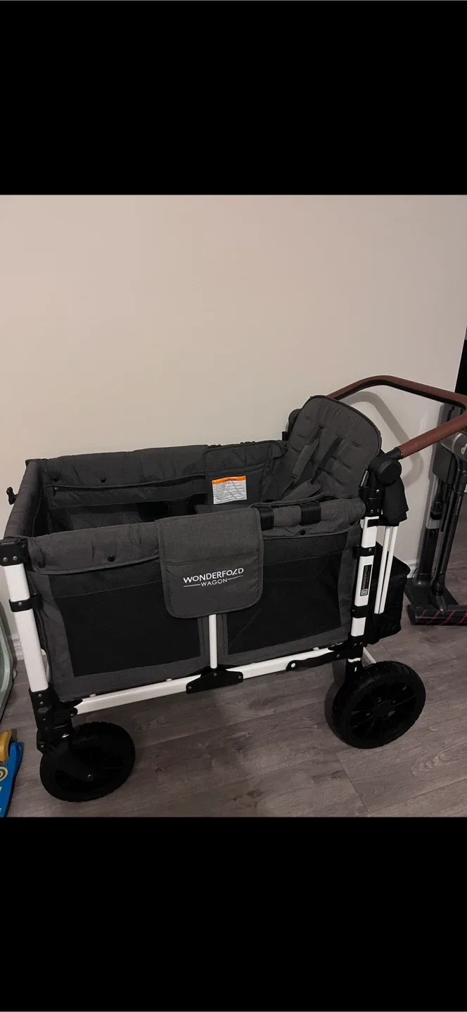 WonderFold Wagon Stroller W4 Luxe thumbnail