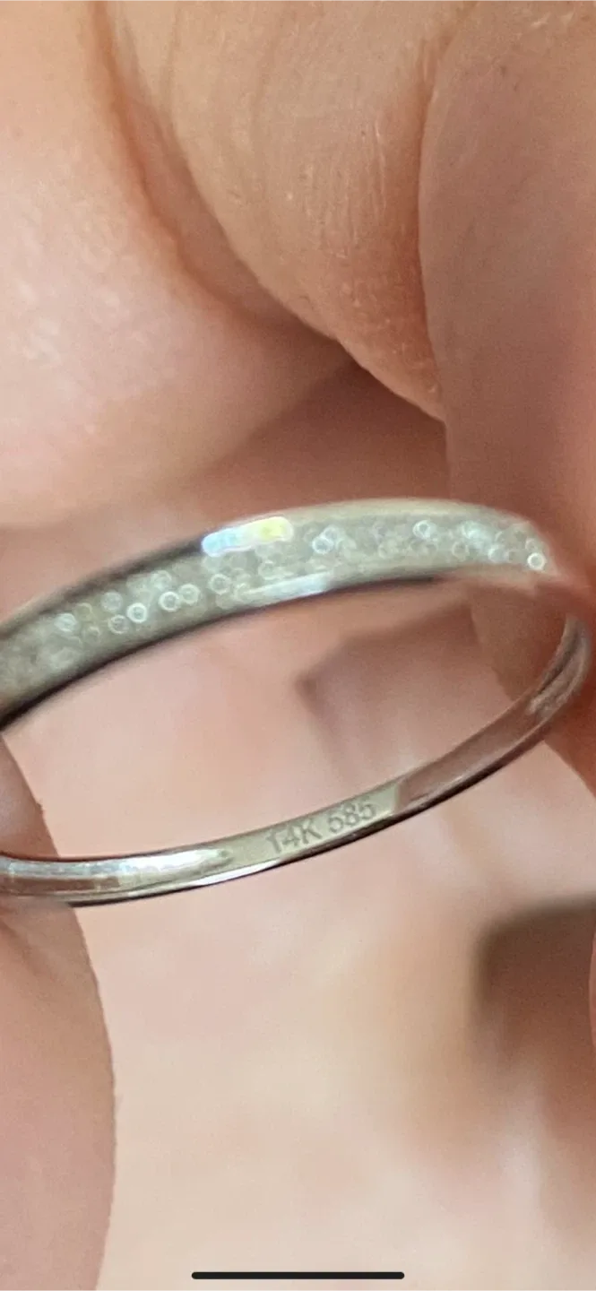 Two 14K Gold rings with diamonds image indicator(4)