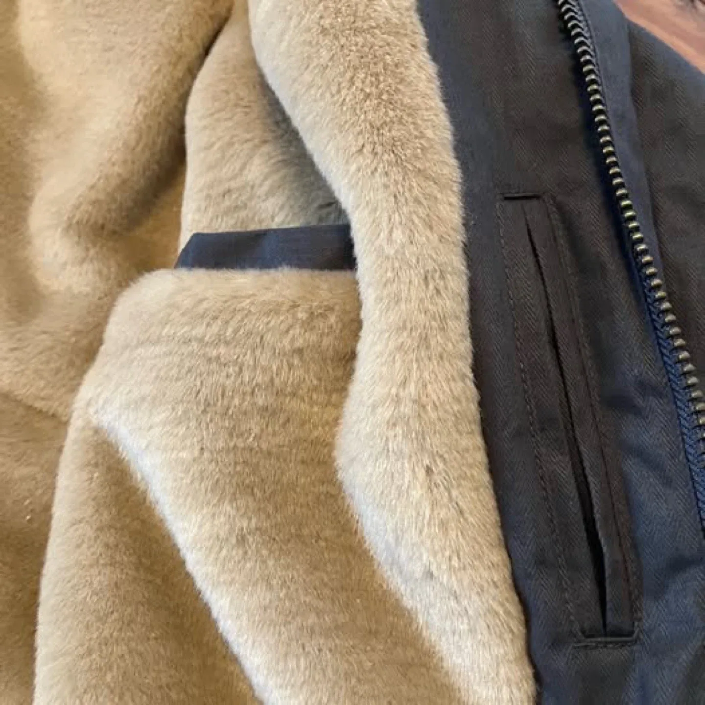 Hoodlamb Hemp Winter Coat image indicator(4)