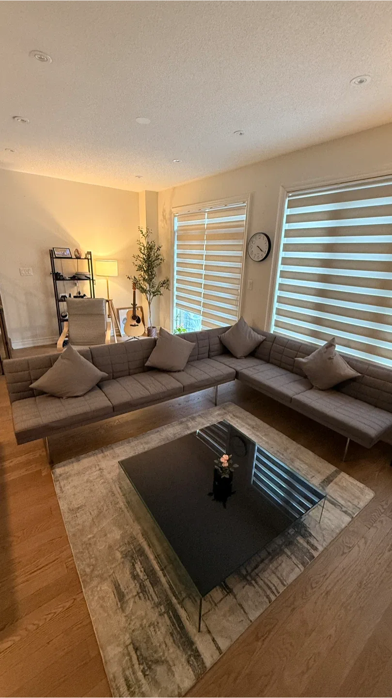 Modern Grey Sectional Sofa image indicator(4)