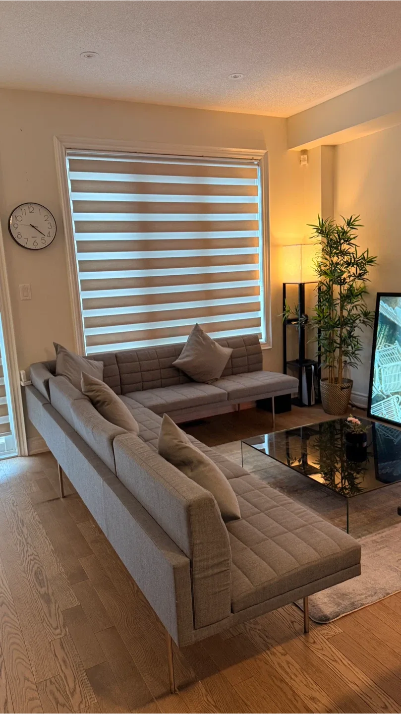 Modern Grey Sectional Sofa image indicator(2)