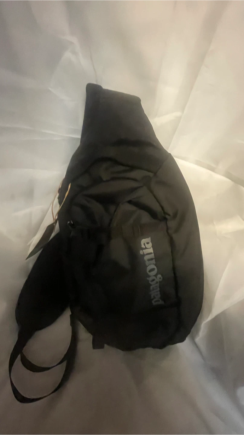 Brand new Patagonia sling bag for only $69 - photo 2