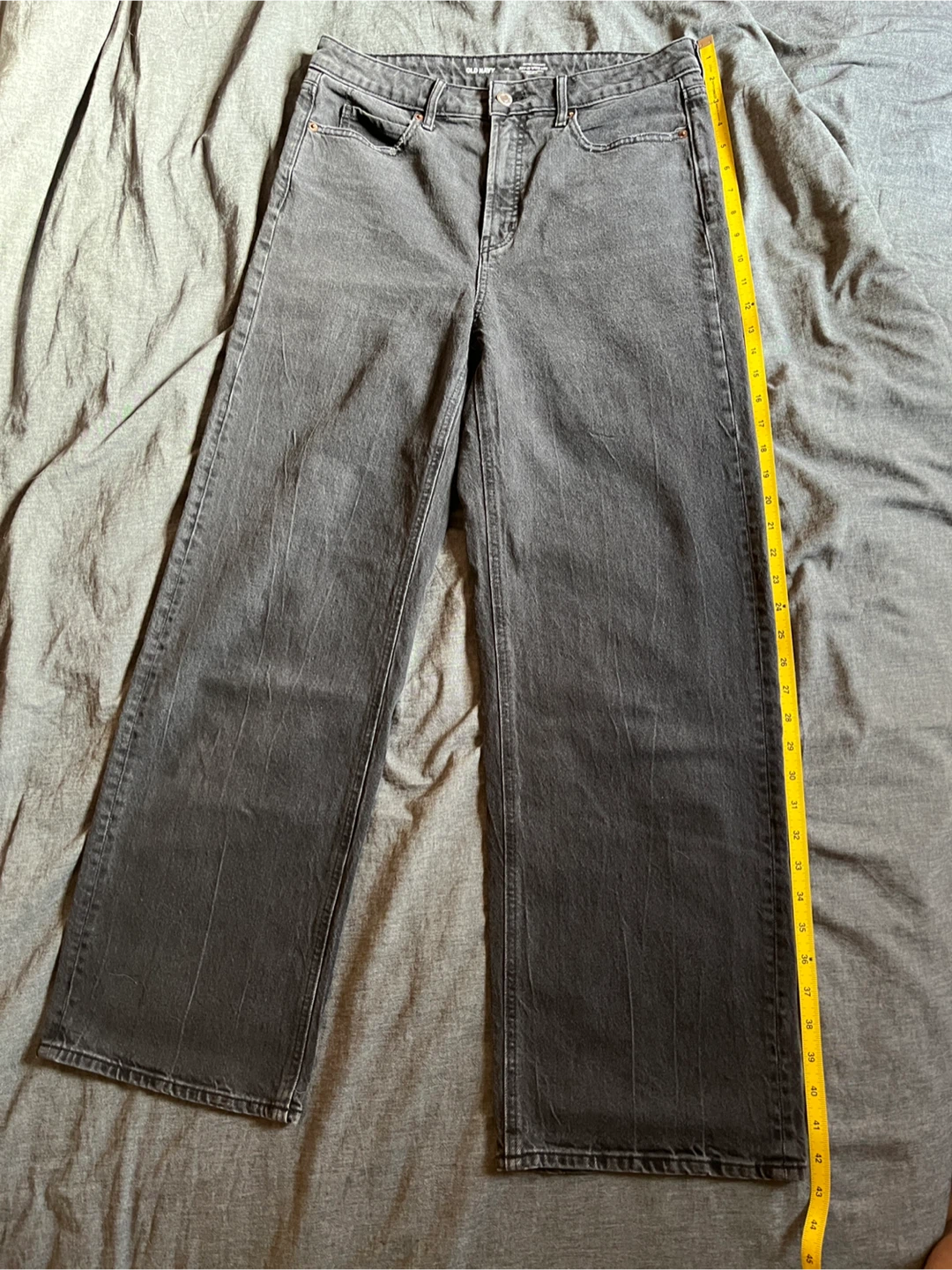 Old Navy Extra High-Rise Sky-Hi Wide Leg Jeans - Size 10 - photo 5