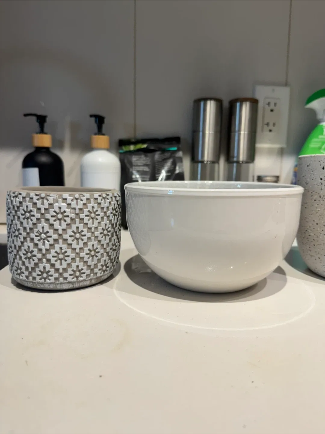 Decorative Flower Pots Lot 🧡 image indicator(2)