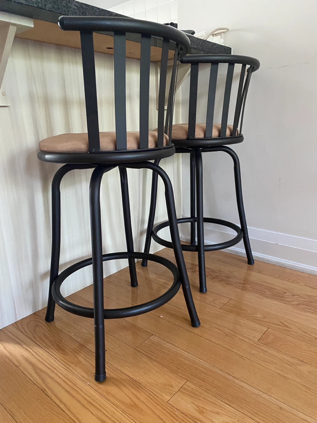 Swivel Bar Stools - Set of 2 - photo 2