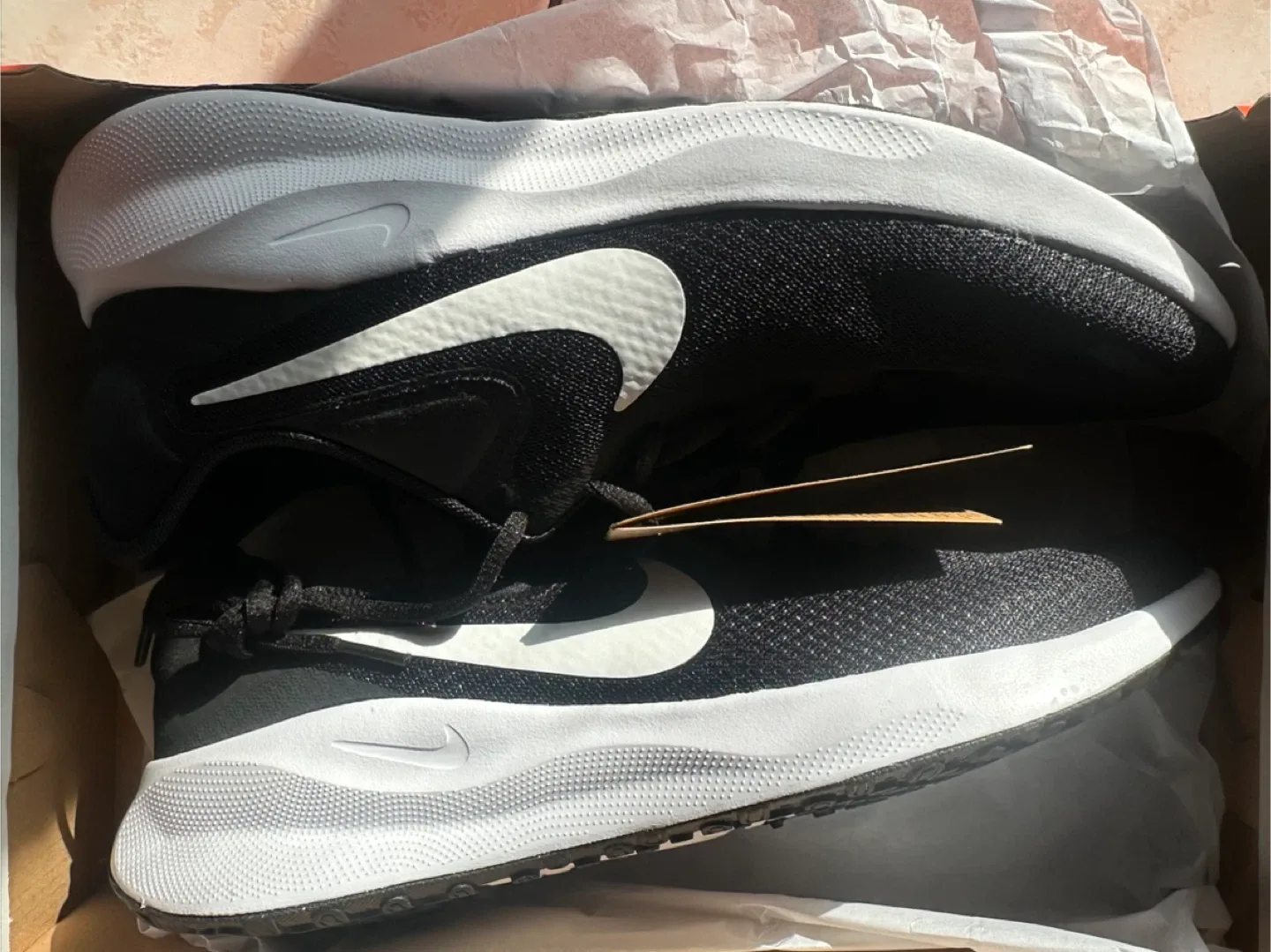 New Nike Downshifter 12 Black/White (Size 8, 9and 11 image indicator(8)