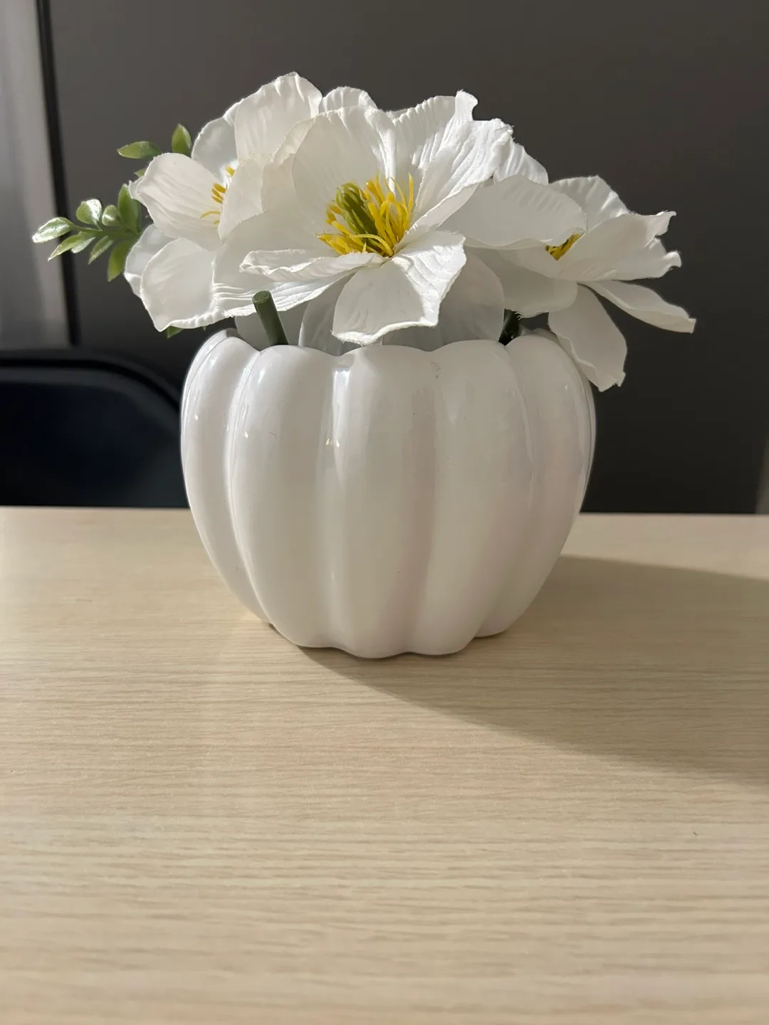 White Pumpkin Shaped ceramic4” Vase image indicator(2)