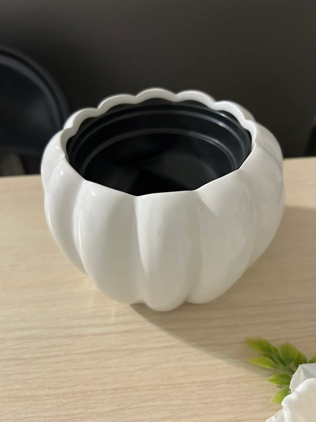 White Pumpkin Shaped ceramic4” Vase image indicator(4)