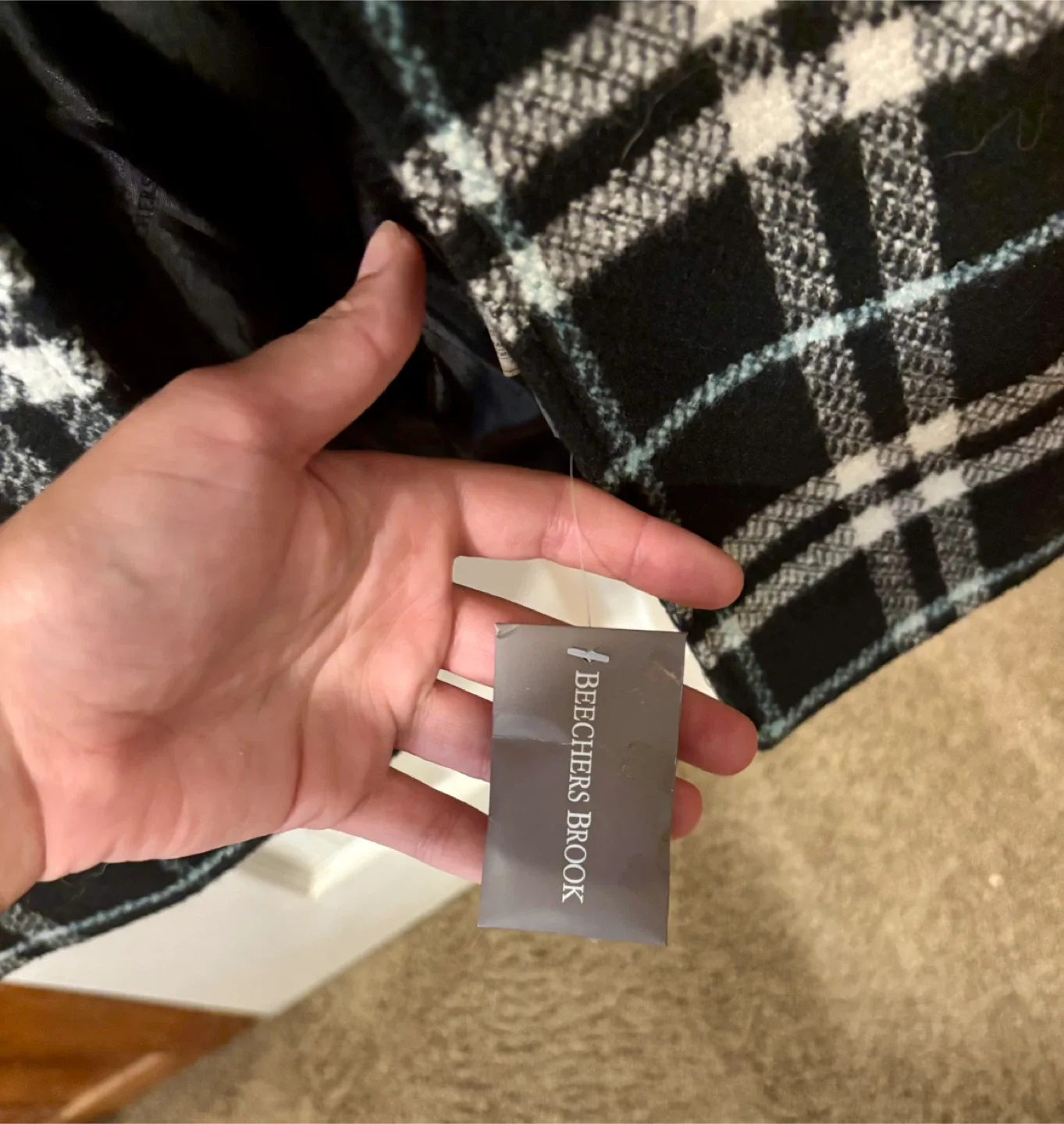 Beechers Brook Plaid Coat - Size M/M image indicator(6)