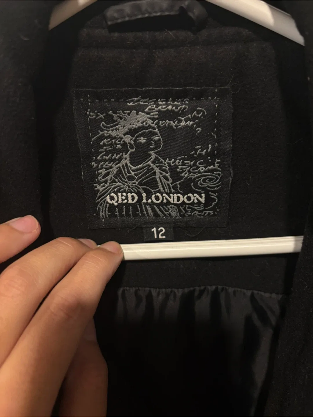 QED London Black Coat - Size 12 image indicator(5)