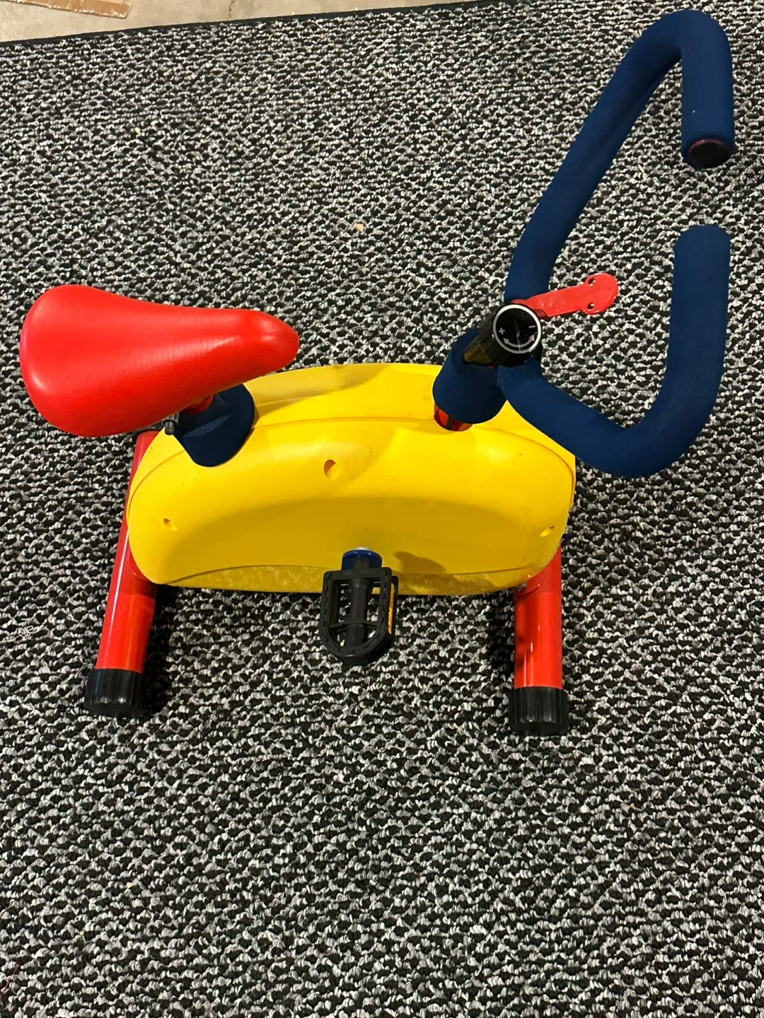 Wishbone Bike Recycled Edition image indicator(2)