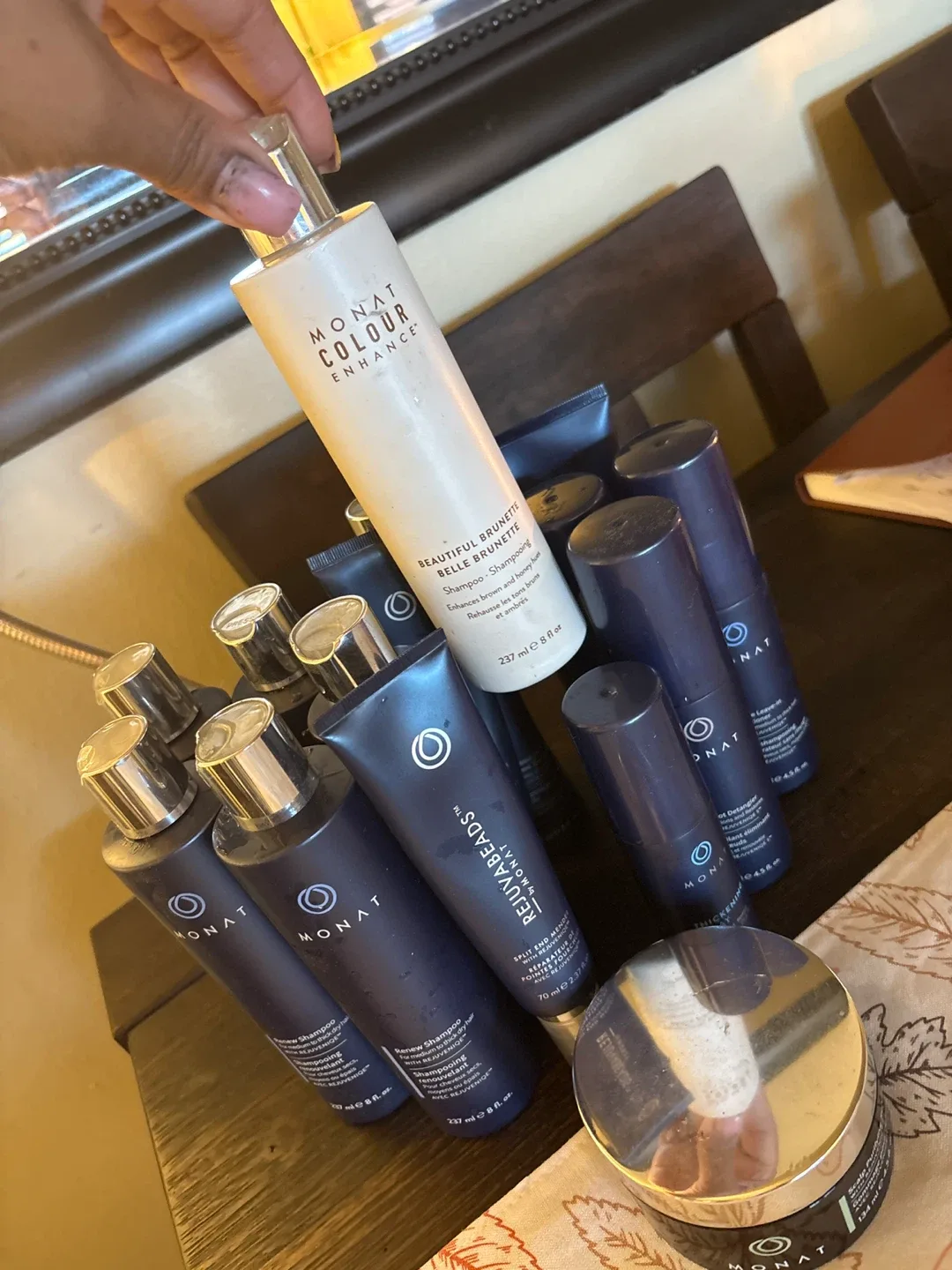 Monat Hair Care Bundle image indicator(2)