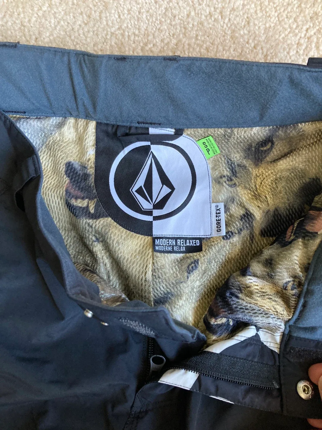 Brand new Volcom snowboard pant image indicator(3)