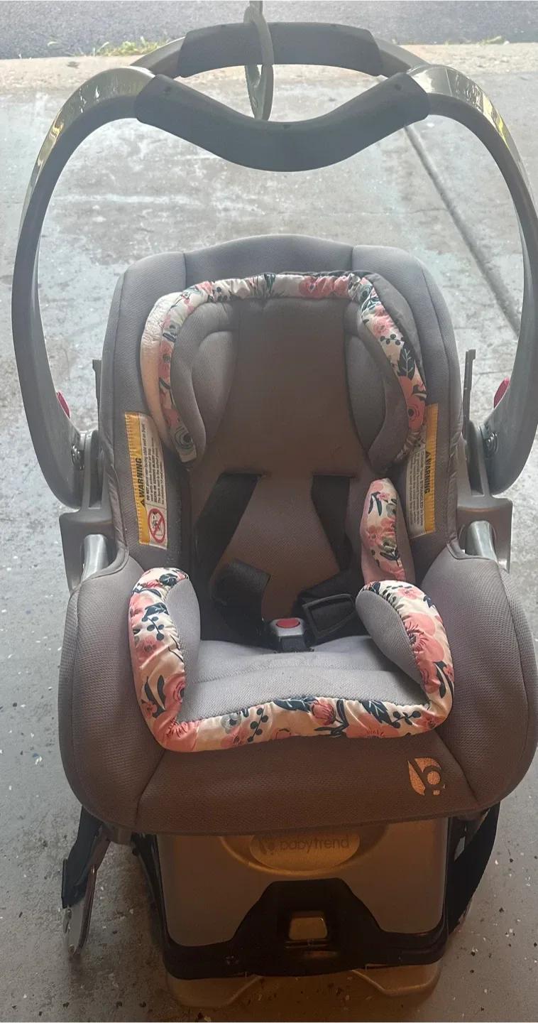 Baby Trend Infant Car Seat thumbnail