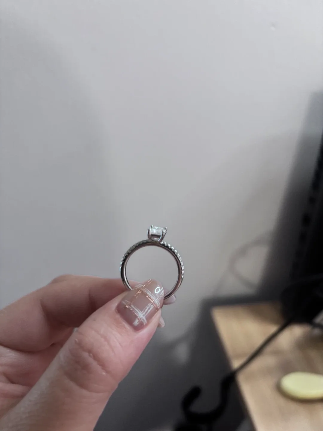 Emerald Pavé Ring - 1CT & Real Moissanite image indicator(6)