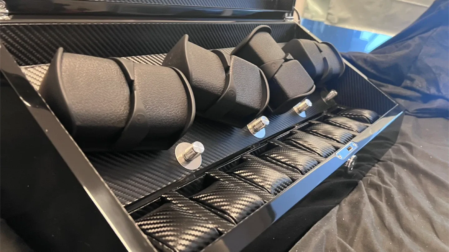 BRAND NEW automatic rotation watch box! image indicator(4)